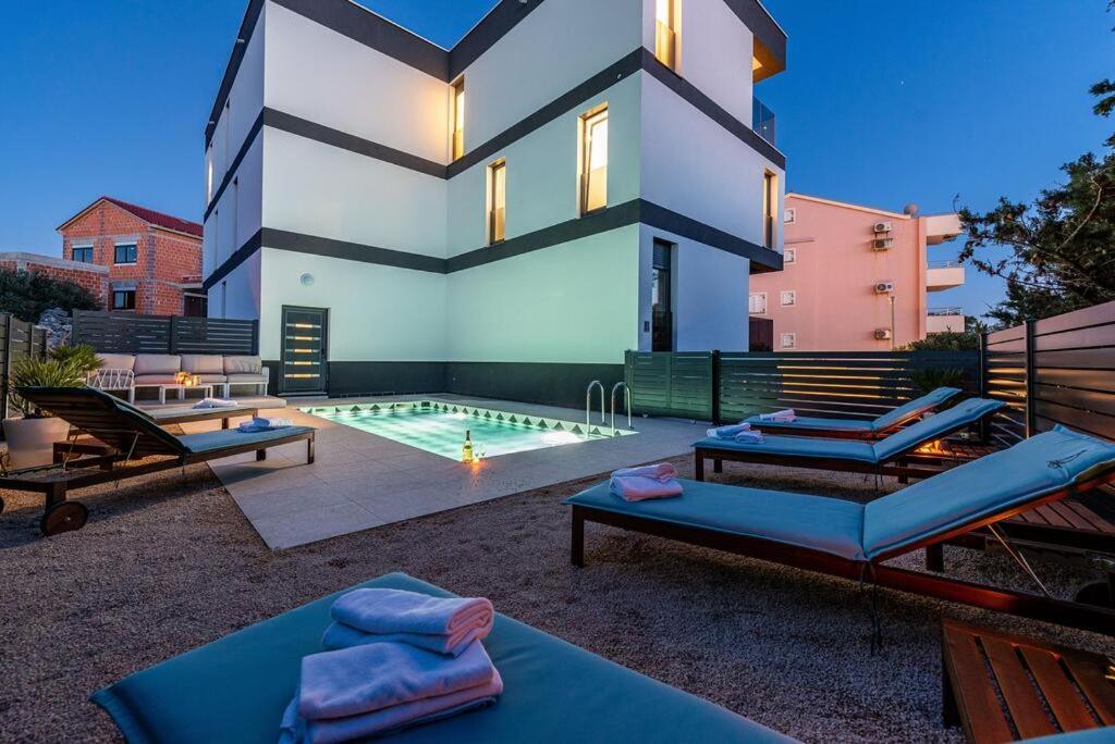 Apartments House Novel Novalja Exterior photo